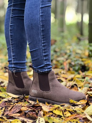 The Crossover Hemp Chelsea for Women in Dark Brown from 8000kicks