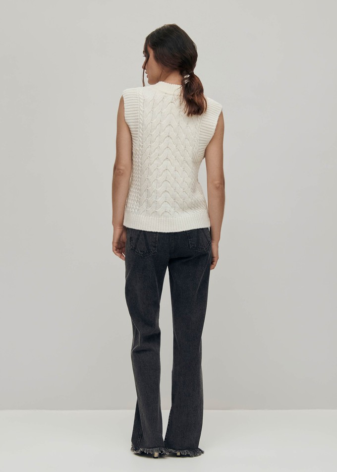 Cosy White Tricot Vest from Alohas