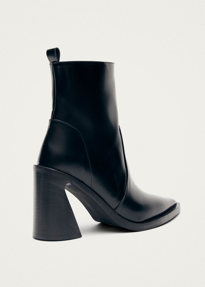 Haylo Black Leather Ankle Boots from Alohas