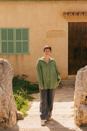 Molly oversized collar linen shirt S Matcha Green from AmourLinen