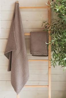 Linen waffle towel set in Rosy Brown (3 pcs) via AmourLinen