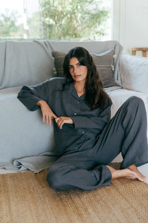 Long sleeve pyjama set SNOOZE in Charcoal from AmourLinen