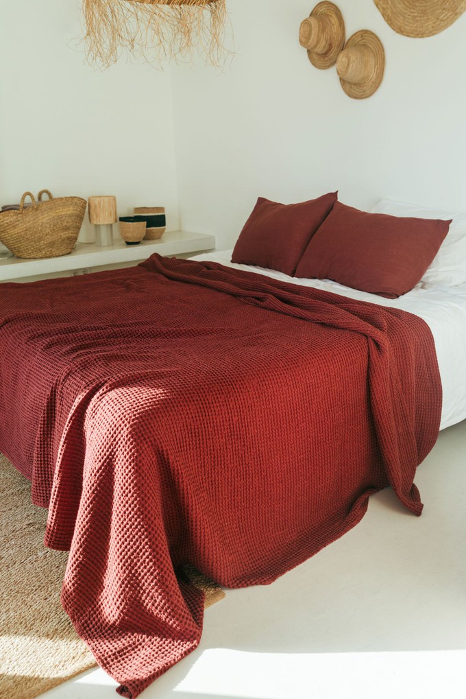 Linen waffle blanket in Terracotta from AmourLinen