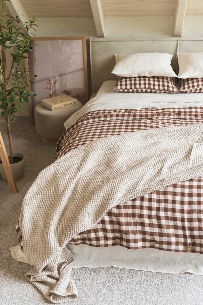 Linen bedding set in Mocha Gingham from AmourLinen