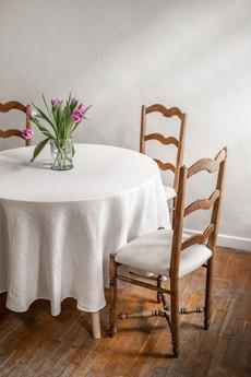 Round linen tablecloth in Cream via AmourLinen