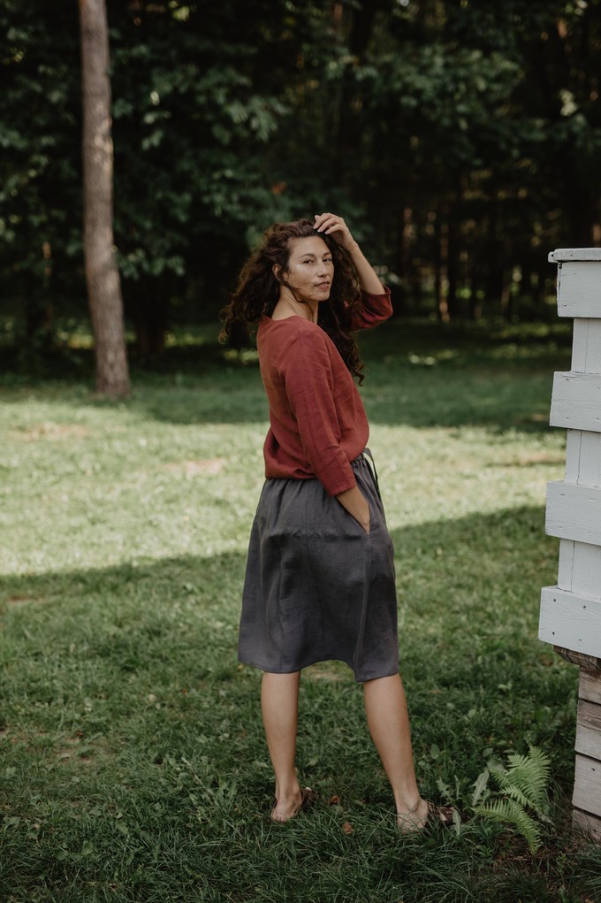 BERGEN mid-length linen skirt in Charcoal from AmourLinen