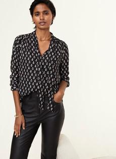 Effie Printed Tie Neck Blouse via Baukjen