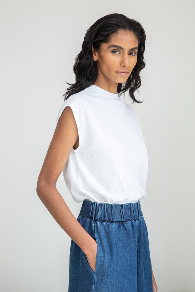 Aukai Organic Cotton Top in White from Beaumont Organic