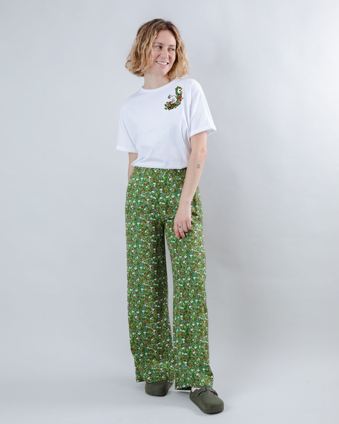 Peanuts Flowers Scoop Tee White from Brava Fabrics