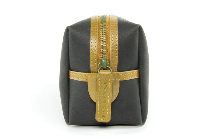 Medium Washbag from Elvis & Kresse