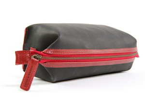 Medium Washbag from Elvis & Kresse