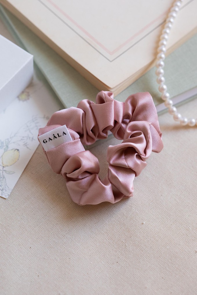 Zoe Silk Scrunchie from GAÂLA