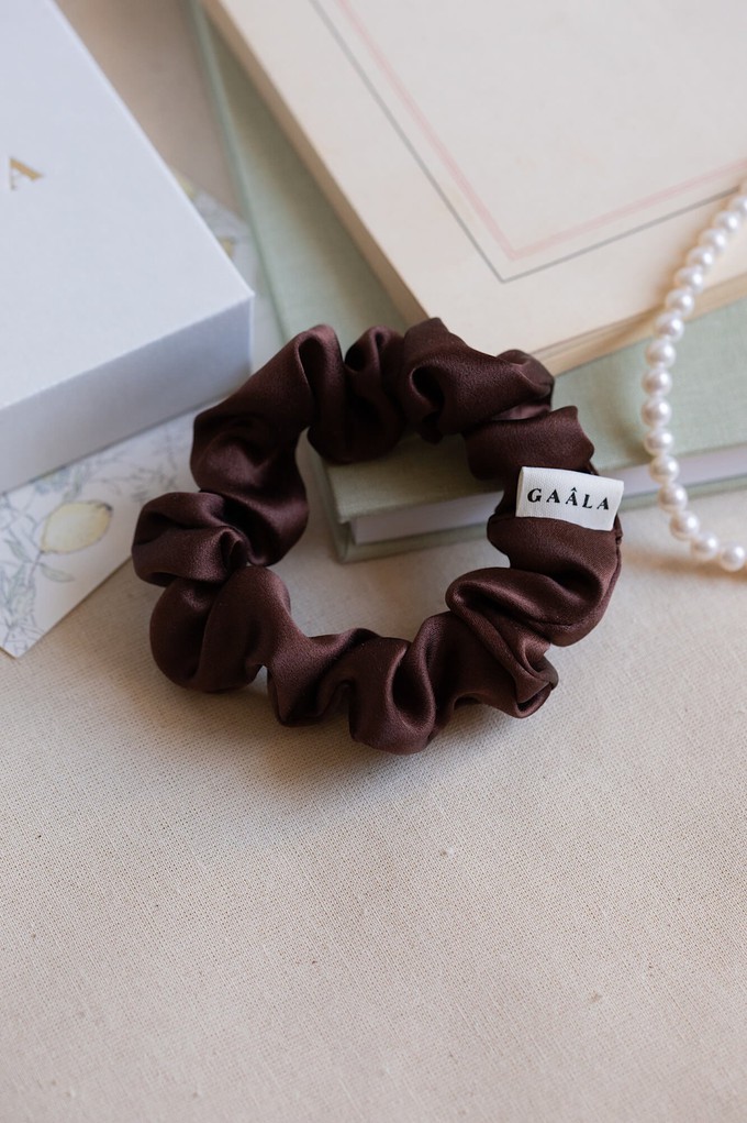 Zoe Silk Scrunchie from GAÂLA