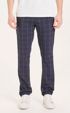 Pants Joe Slim Plaid via Het Faire Oosten