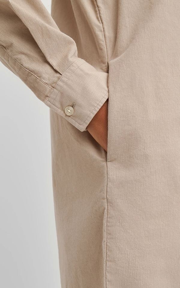 Shirt Dress Corduroy from Het Faire Oosten