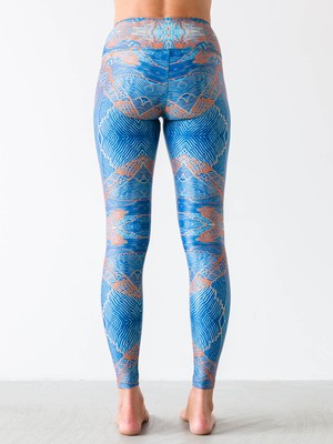 Yoga Pants Paradise Birds Blue from Hoessee