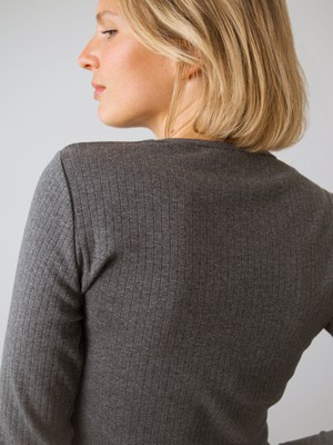 Ribbed longsleeve from Honest Basics