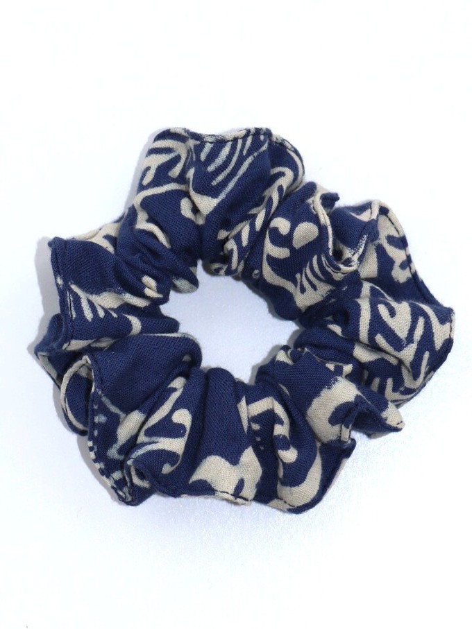 Organic Cotton Indigo and Ivory Floral Scrunchie from Jenerous