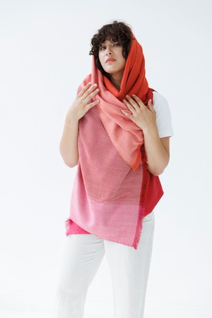 NEW! COTTON Cape Very Cherry from JULAHAS