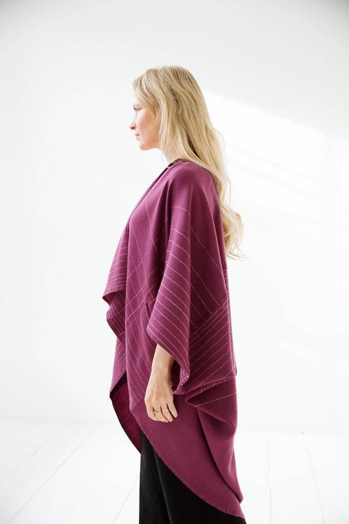 Wool Kimono Warm Plum from JULAHAS