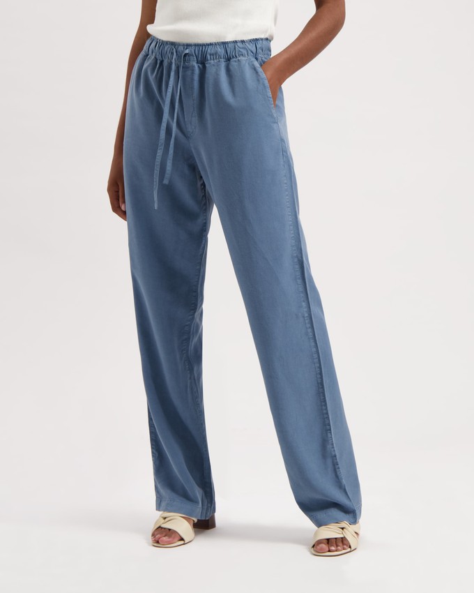 Nova Trousers from Kuyichi