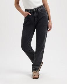 Nora Loose Tapered Vintage Grey via Kuyichi