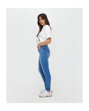 Lizzy Super Skinny Medium Blue from Kuyichi