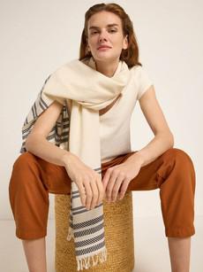 Scarf with ikat pattern via LANIUS