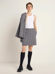 Check skirt via LANIUS