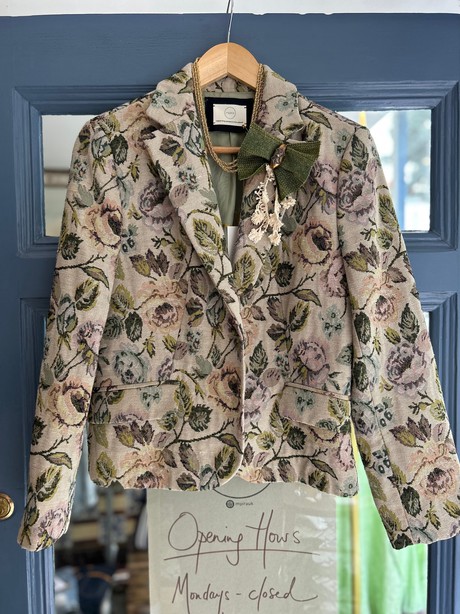 Floral Vintage Tapestry Upcycled Blazer Jacket from MPIRA