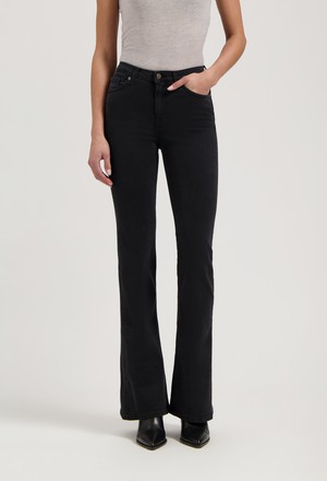 Isy High Flared - Stone Black from Mud Jeans