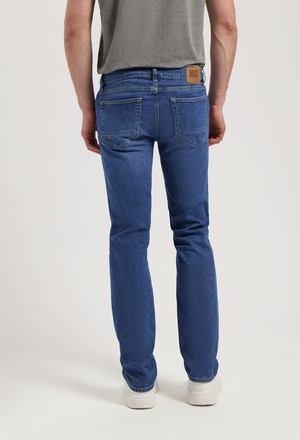 Bryce Mid Straight - Authentic Indigo from Mud Jeans