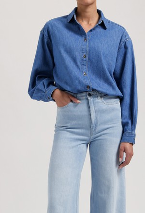 Reese Denim Shirt - Medium Stone from Mud Jeans