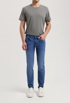 Dunn Low Tapered - Pure Blue via Mud Jeans