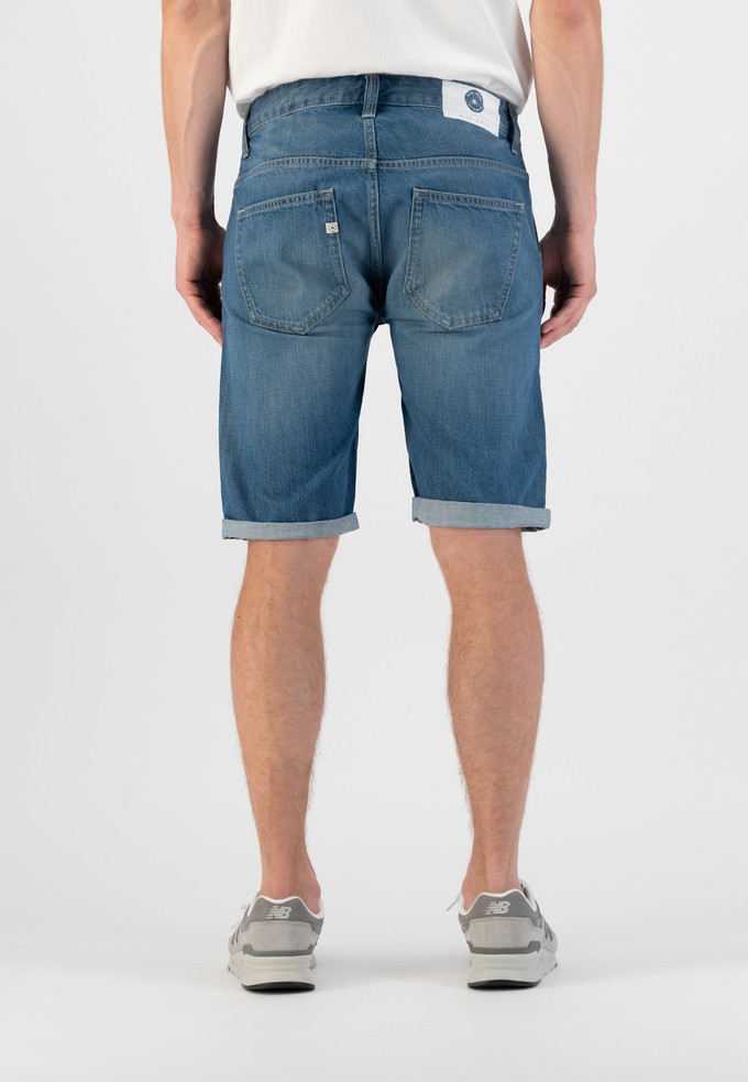 Carlo Short - Medium Worn from Mud Jeans