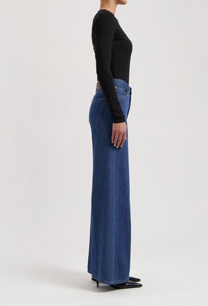 Sara High Loose Flow - Stone Indigo from Mud Jeans