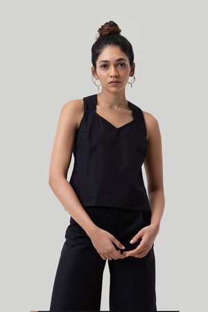 Crossback button up tank top from Reistor