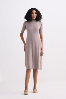 High Crew Neck Elbow Sleeves Fitted Dress in Dusty Brown via Reistor