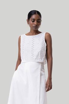 Boxy Crop Top in White via Reistor