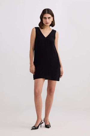 Midnight Muse V-neck Short Dress in Black from Reistor