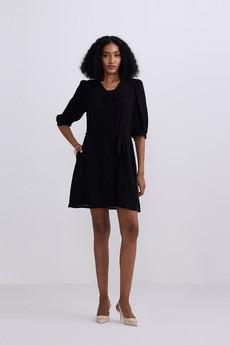 Short Dress with a Waist-tie in Black via Reistor