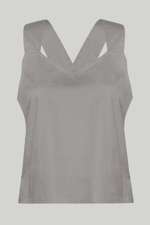 Crossback button up tank top from Reistor