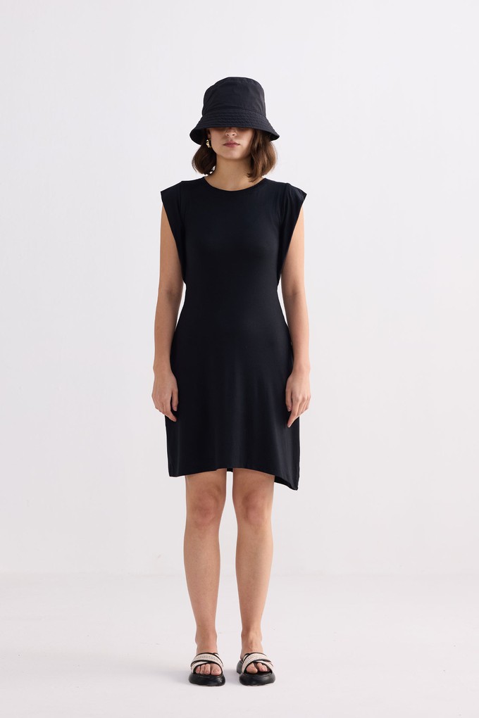 Muscle Tee Short Dress in Black from Reistor