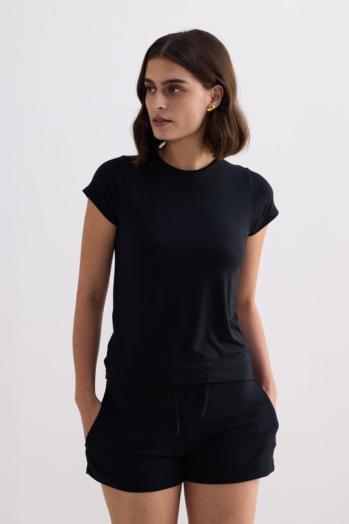 Essential Short Sleeve Tee in Black from Reistor