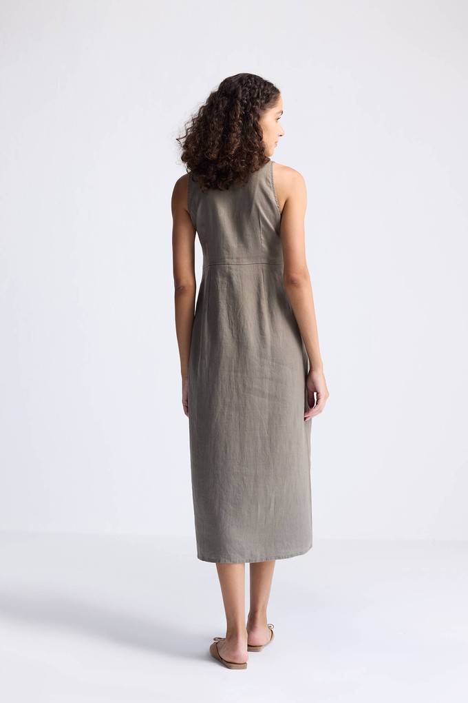 Straight Dress with Front Slit in Dark Green Hemp from Reistor