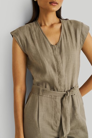 Evening Chai Jumpsuit in Dark Green from Reistor