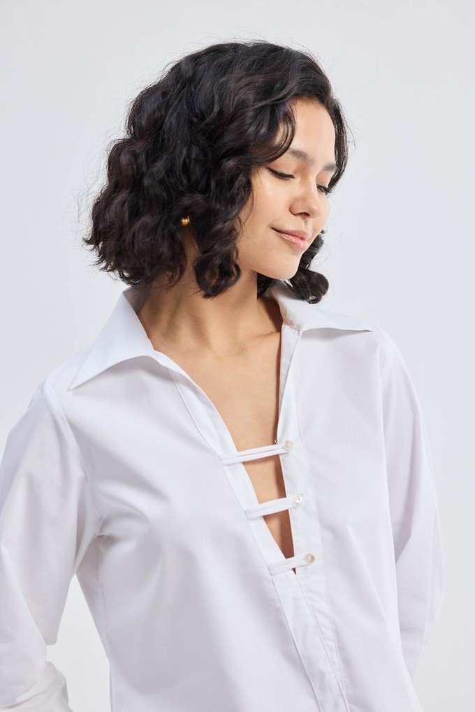 Crisp Details Button-down Shirt in White from Reistor