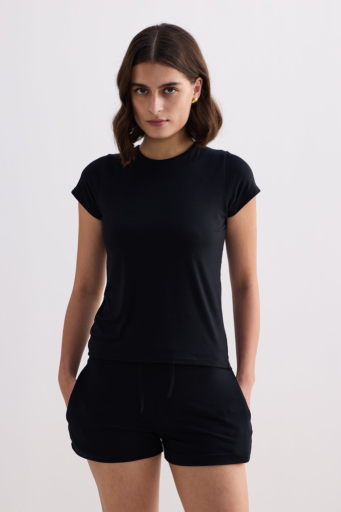 Essential Short Sleeve Tee Set in Black from Reistor