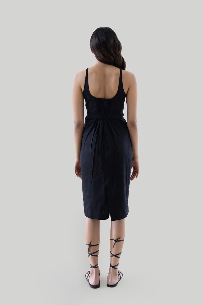 Fitted Knee Length Dress in Black from Reistor