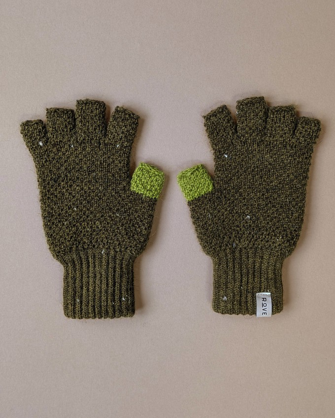 British Wool Fingerless Gloves | Khaki Nepp from ROVE